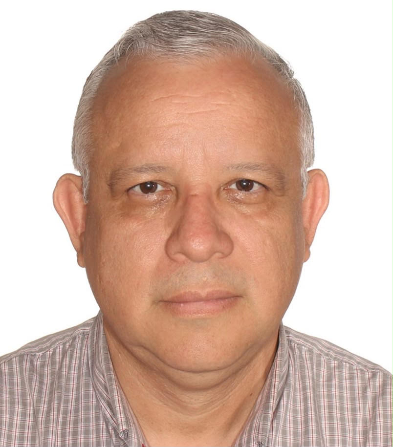 Milton Ayala — consultor y capacitador bancario
